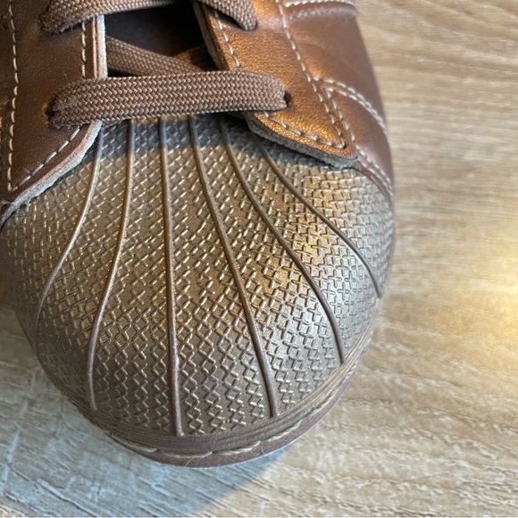 Adidas Metallic Bronze Superstar Sneaker Copper women’s size 8.5 - Picture 12 of 12